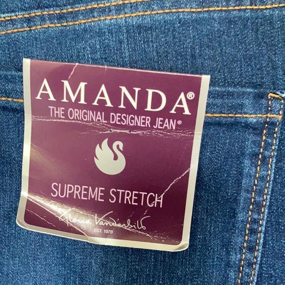 Gloria Vanderbilt Amanda supreme stretch jean taper leg classic rise 18 short - Picture 13 of 17